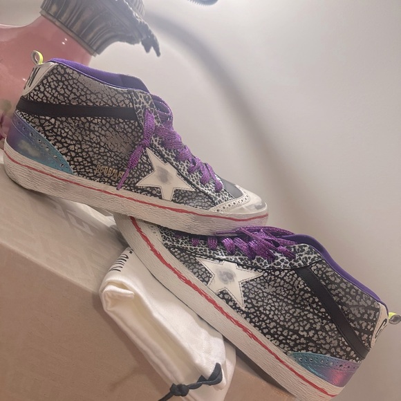 Golden Goose - Picture 3 of 5